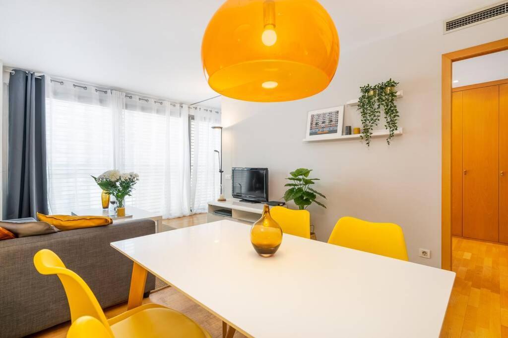 Lodging Apartments Monumumental Free Parking 바르셀로나 외부 사진